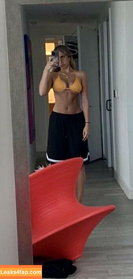 Tate McRae / tatemcrae / u41351078 leaked photo photo #0109