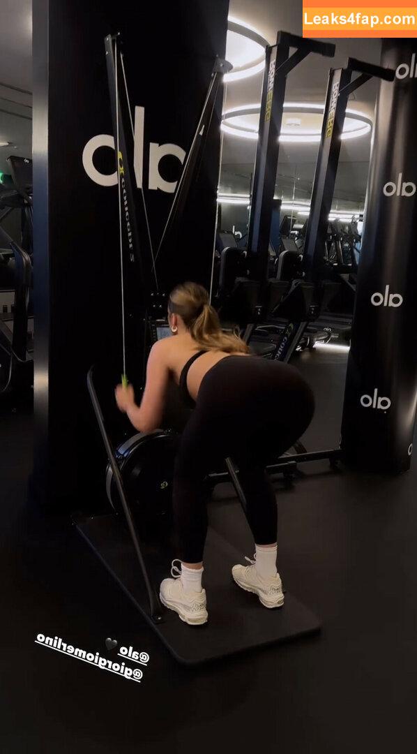 Tate McRae / tatemcrae / u41351078 leaked photo photo #0120