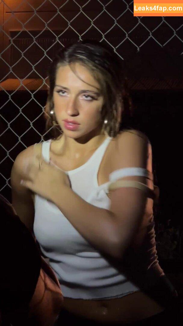 Tate McRae / tatemcrae / u41351078 leaked photo photo #0155