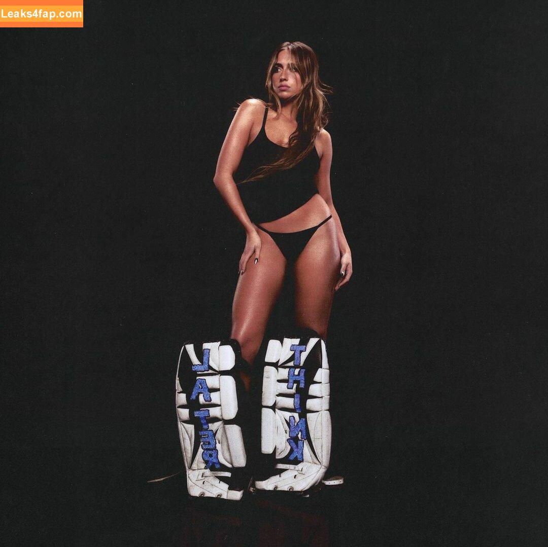 Tate McRae / tatemcrae / u41351078 leaked photo photo #0220