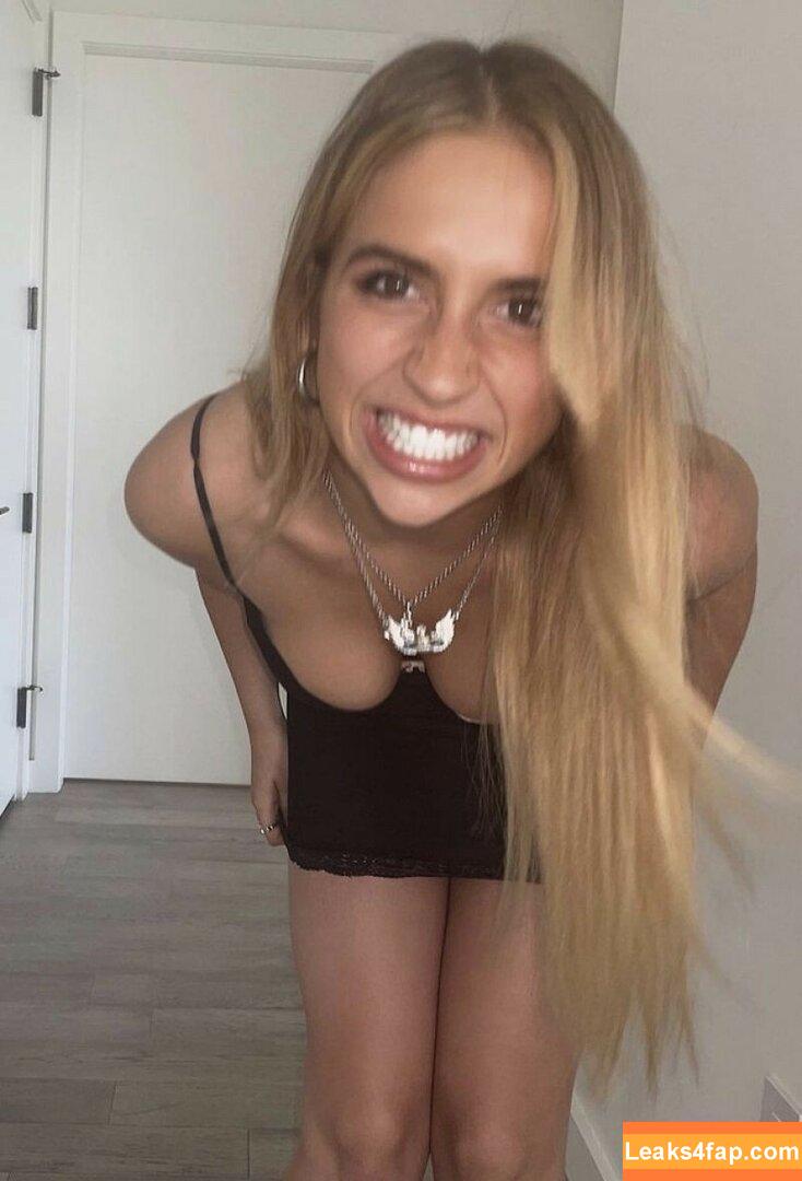 Tate McRae / tatemcrae / u41351078 leaked photo photo #0273