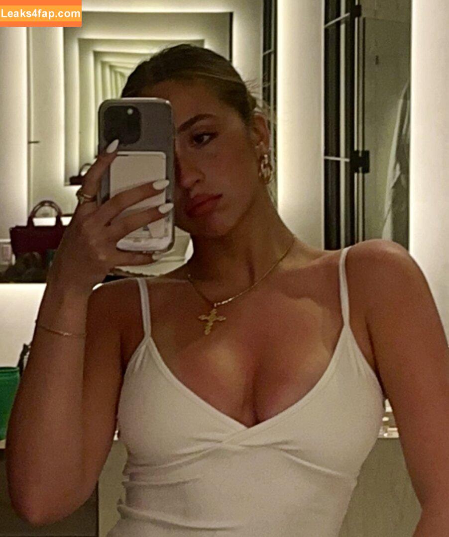 Tate McRae / tatemcrae / u41351078 leaked photo photo #0312