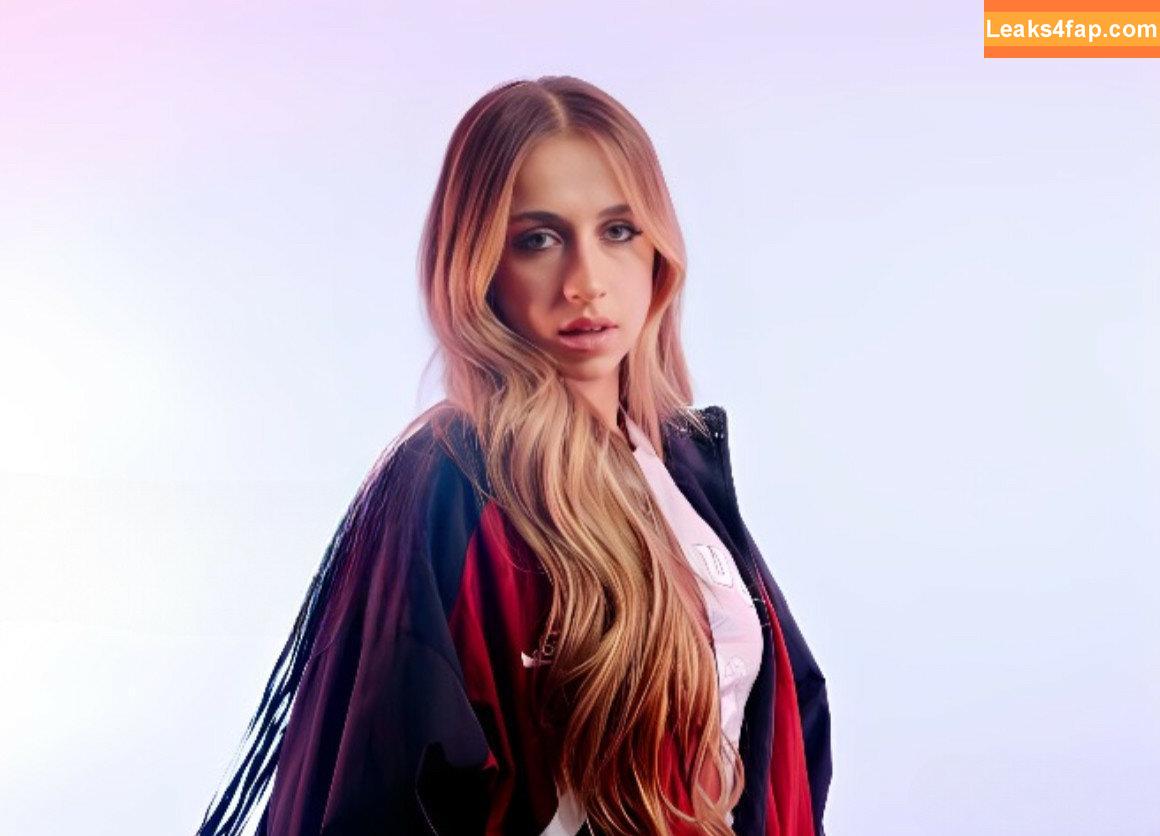 Tate McRae / tatemcrae / u41351078 leaked photo photo #0318