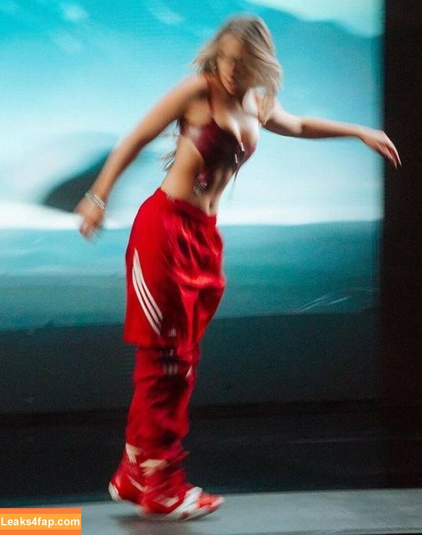 Tate McRae / tatemcrae / u41351078 leaked photo photo #0330