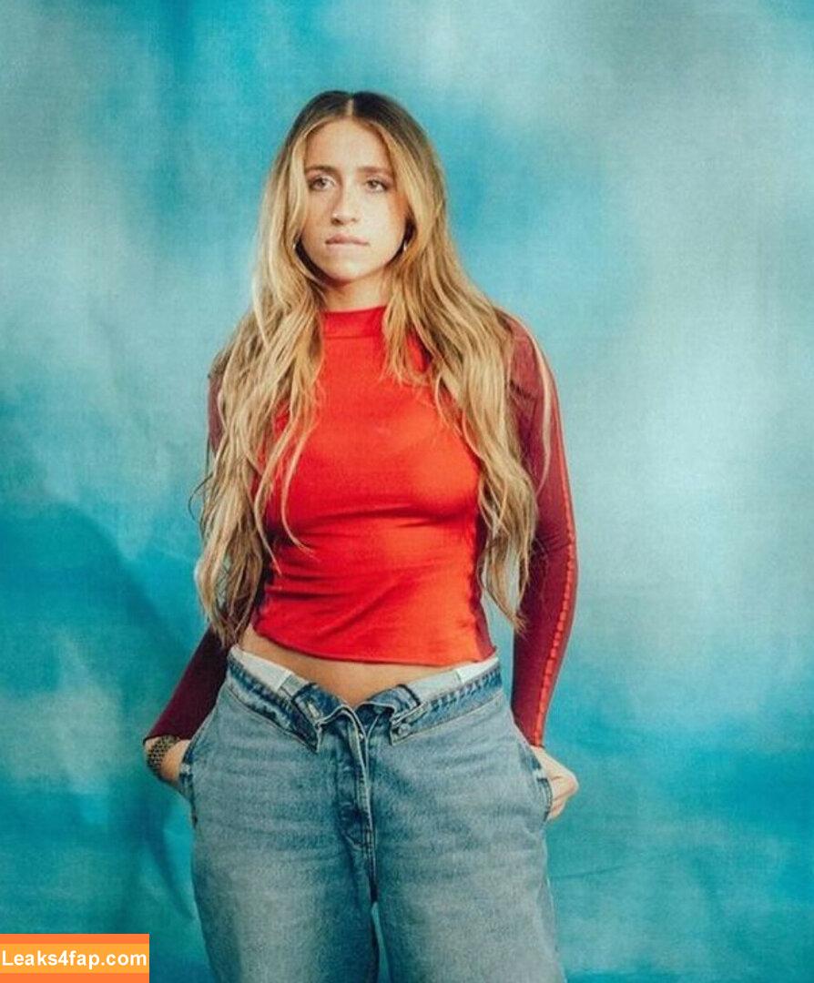 Tate McRae / tatemcrae / u41351078 leaked photo photo #0334