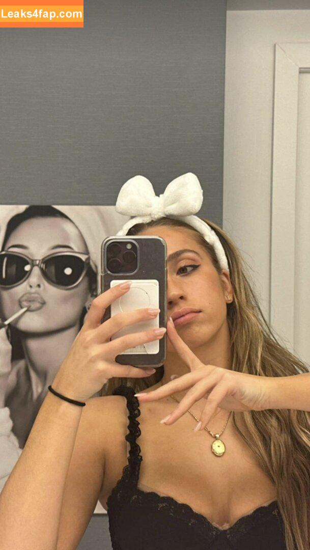 Tate McRae / tatemcrae / u41351078 leaked photo photo #0340