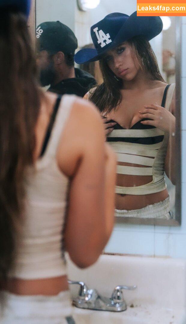 Tate McRae / tatemcrae / u41351078 leaked photo photo #0390