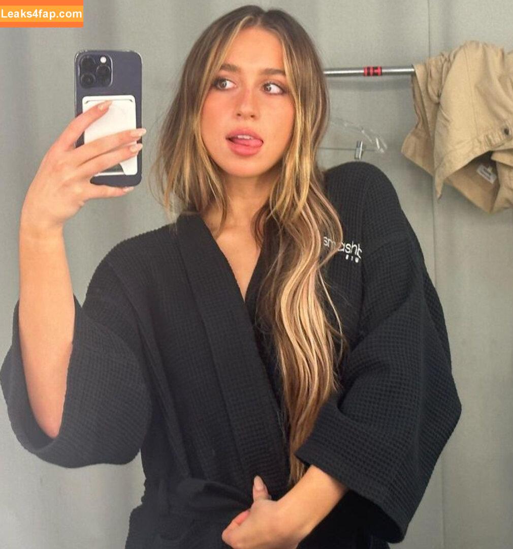 Tate McRae / tatemcrae / u41351078 leaked photo photo #0395