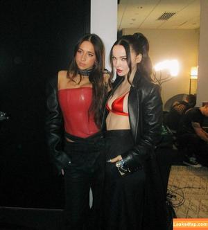 Tate McRae photo #0014