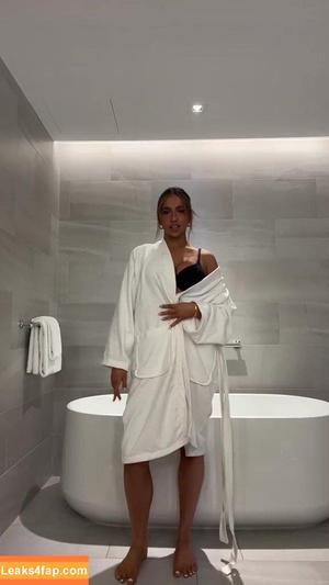 Tate McRae photo #0046