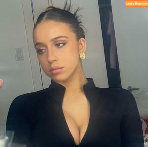 Tate McRae photo #0069