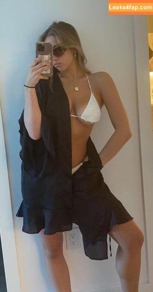 Tate McRae photo #0114