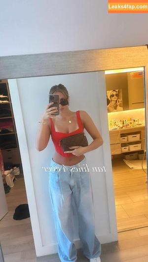 Tate McRae photo #0118