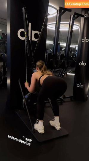 Tate McRae photo #0120