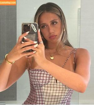 Tate McRae photo #0133