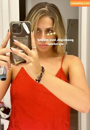 Tate McRae photo #0143