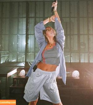 Tate McRae photo #0164