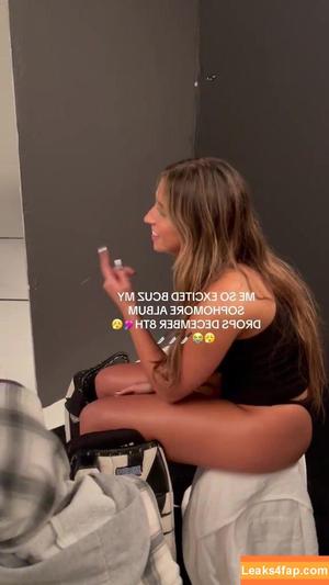 Tate McRae photo #0211