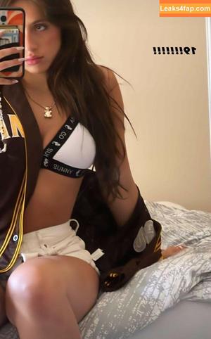 Tate McRae photo #0250