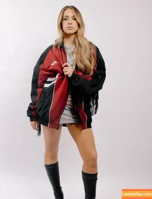 Tate McRae photo #0281