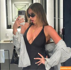 Tate McRae photo #0311