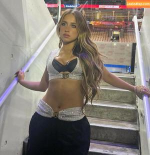 Tate McRae photo #0359