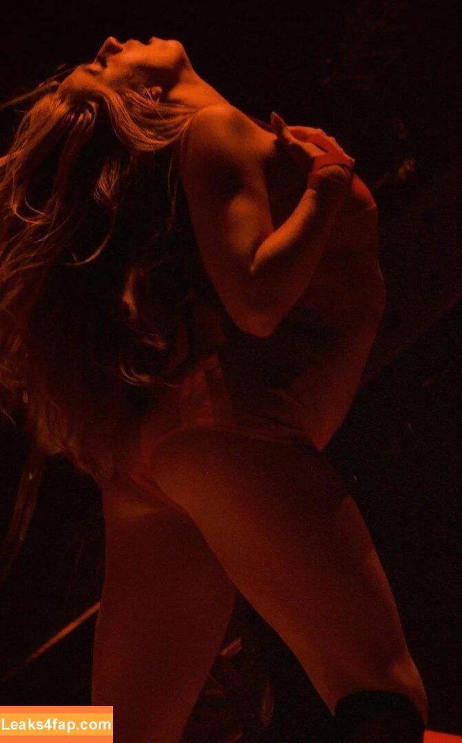 Tate McRae / tatemcrae / u41351078 leaked photo photo #1677