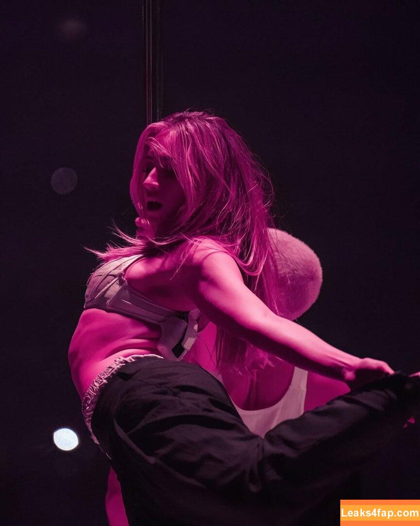 Tate McRae / tatemcrae / u41351078 leaked photo photo #1687