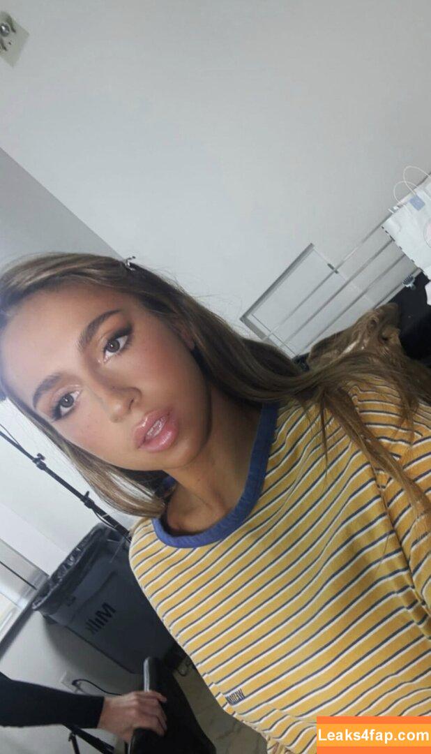 Tate McRae / tatemcrae / u41351078 leaked photo photo #1814