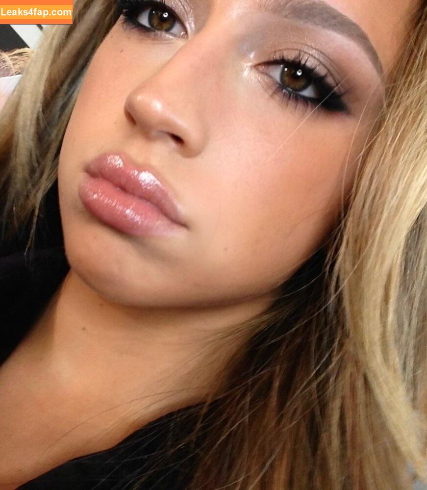 Tate McRae / tatemcrae / u41351078 leaked photo photo #1832