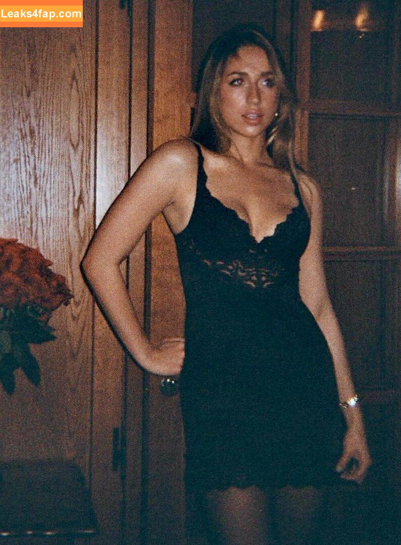 Tate McRae / cakebattercatter / tatemcrae leaked photo photo #1845