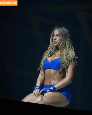 Tate McRae фото #1653