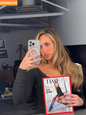 Tate McRae фото #1666