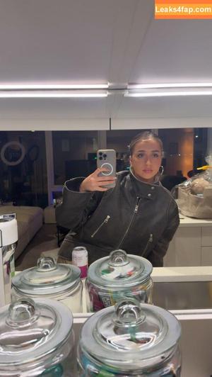 Tate McRae photo #1684