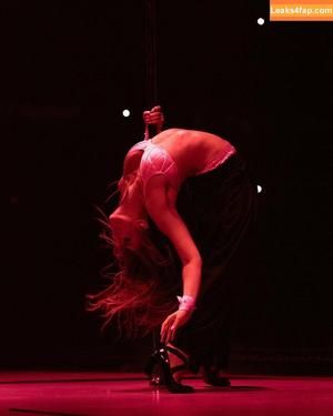 Tate McRae photo #1691