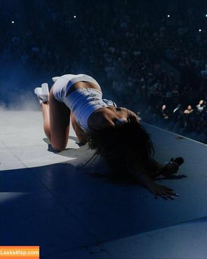 Tate McRae photo #1694