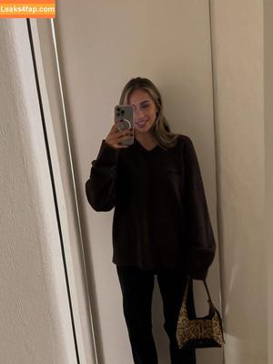 Tate McRae photo #1713