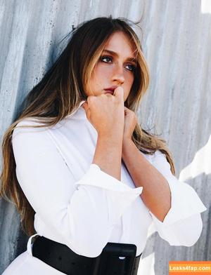 Tate McRae photo #1749