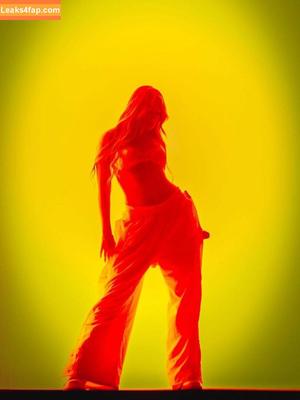 Tate McRae photo #1808