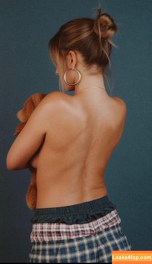 Tate McRae фото #1878