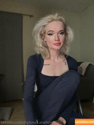 tattedblondie344 photo #0013