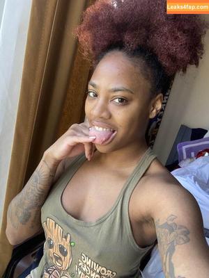 TattedPoodle фото #0097