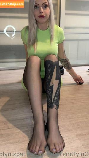 tattoos.legs.nylons фото #0020