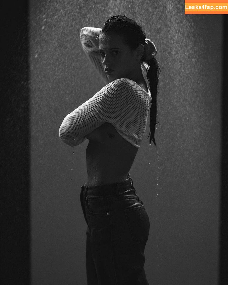 Taya Brooks / tatiibabe / tayabrooks leaked photo photo #0038
