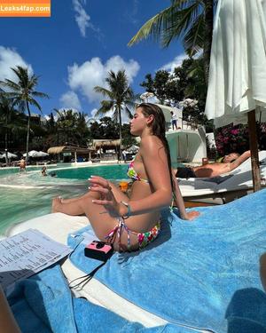 Taya Brooks photo #0013