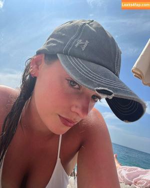 Taya Brooks photo #0046