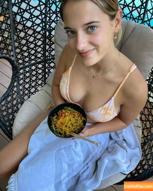 Taya Brooks photo #0055
