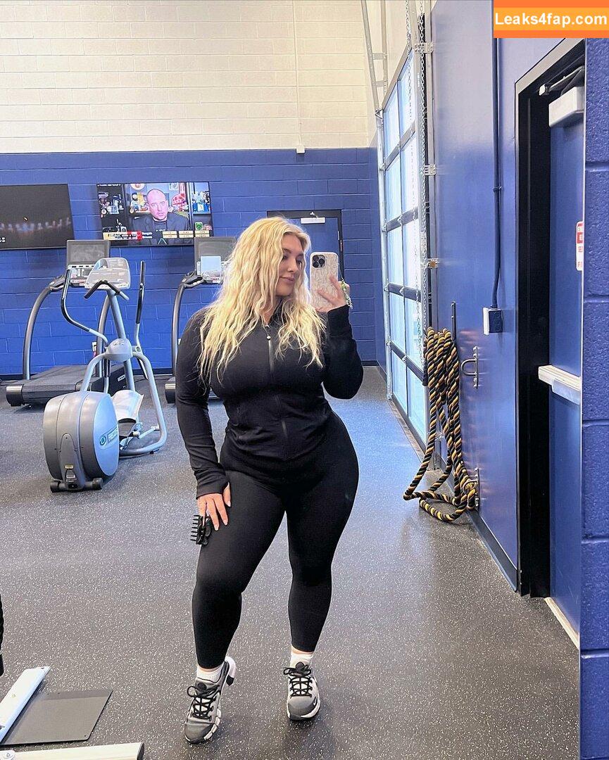 Taya Christian / Thedoctorbae leaked photo photo #0028