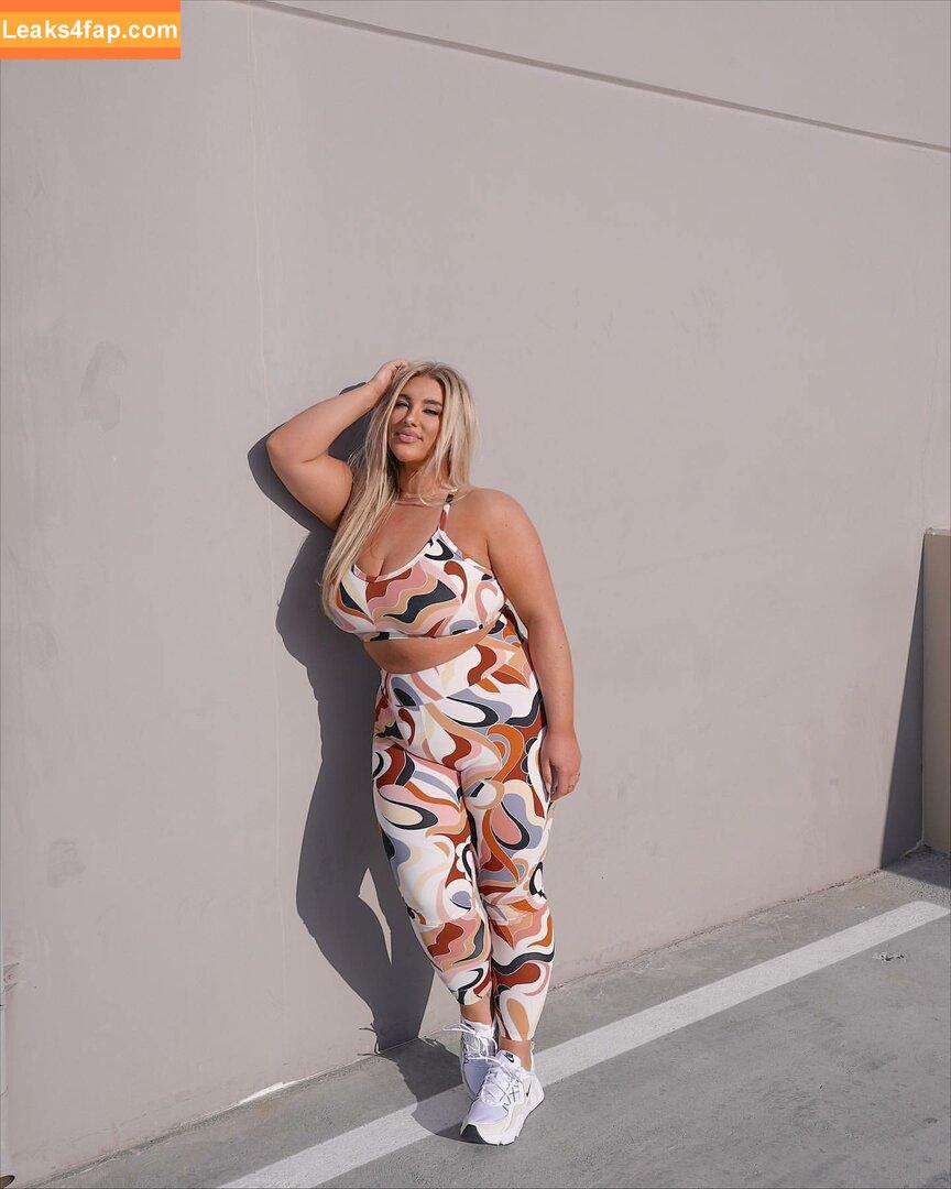 Taya Christian / Thedoctorbae leaked photo photo #0044