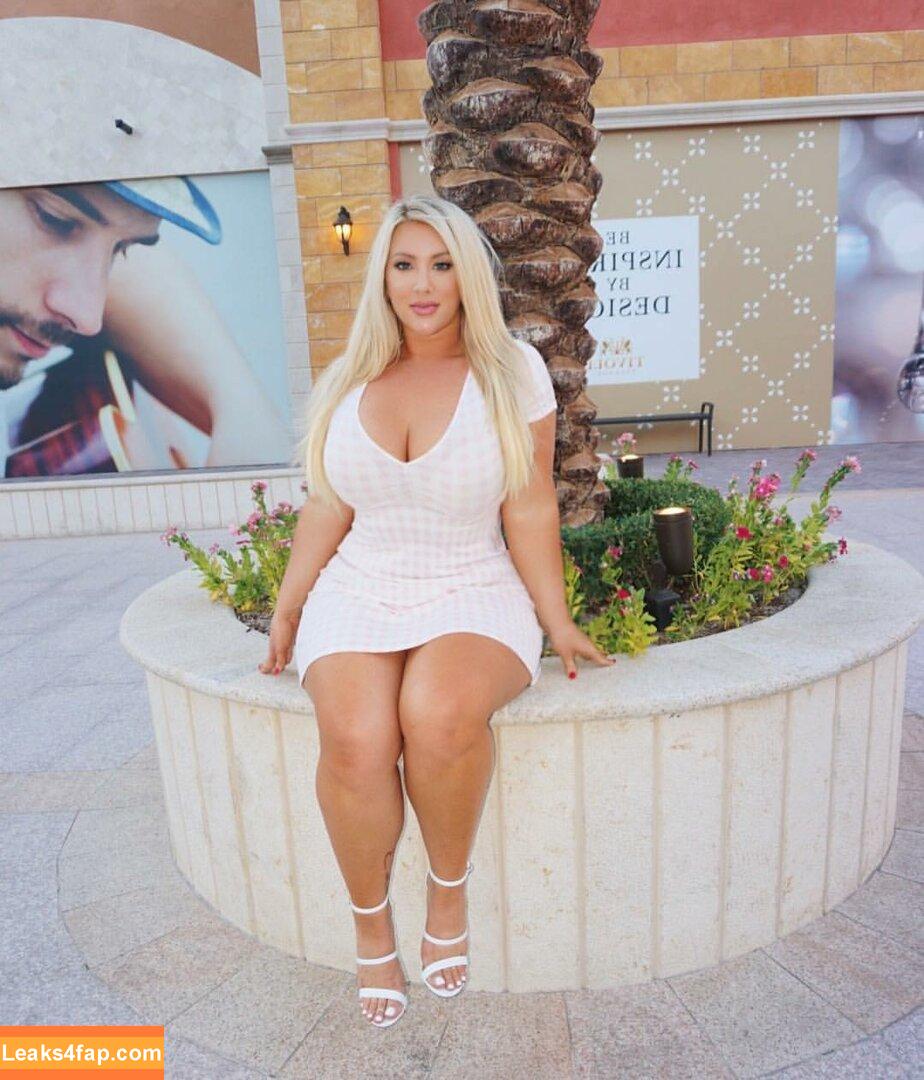 Taya Christian / Thedoctorbae leaked photo photo #0057